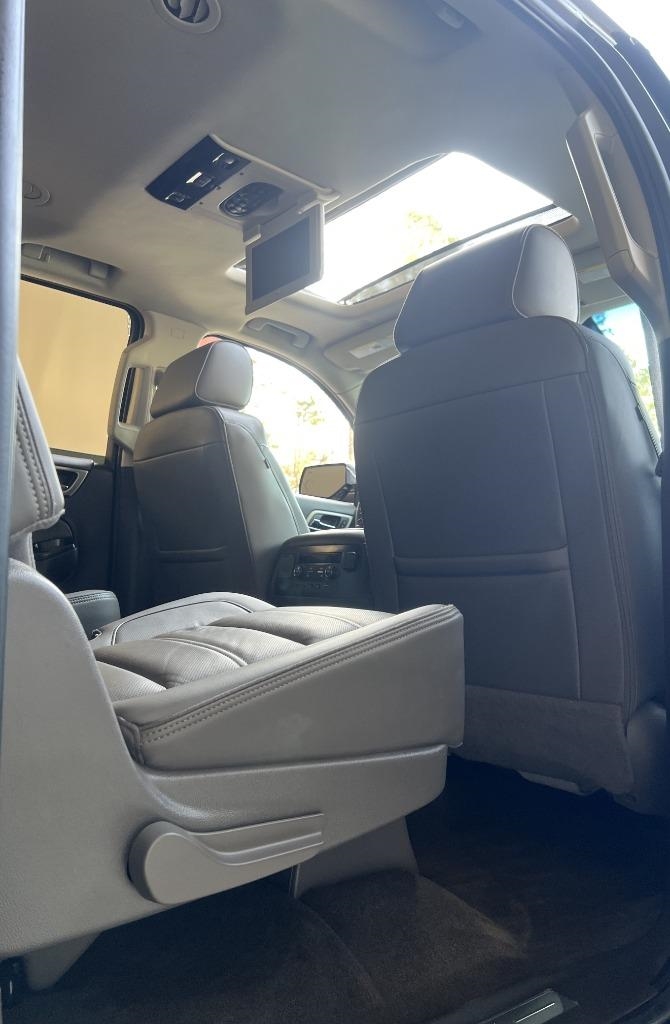 GMC Yukon XL Denali 4WD 2018