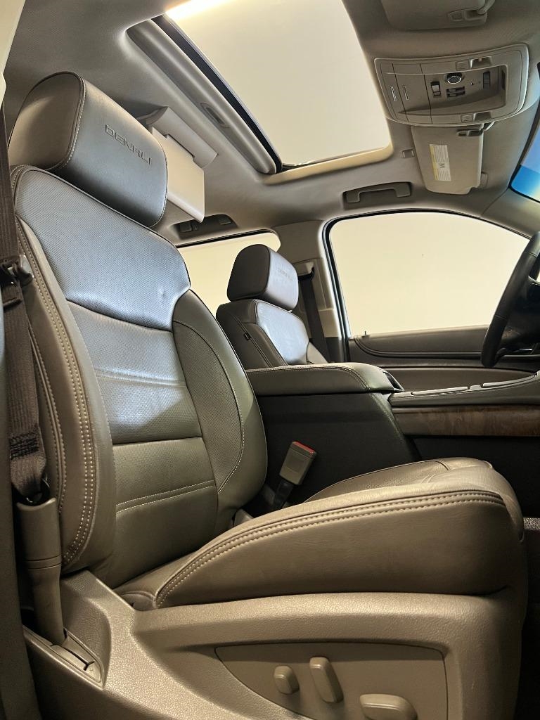 GMC Yukon XL Denali 4WD 2018