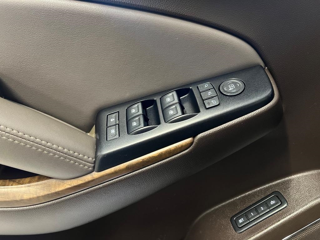 GMC Yukon XL Denali 4WD 2018