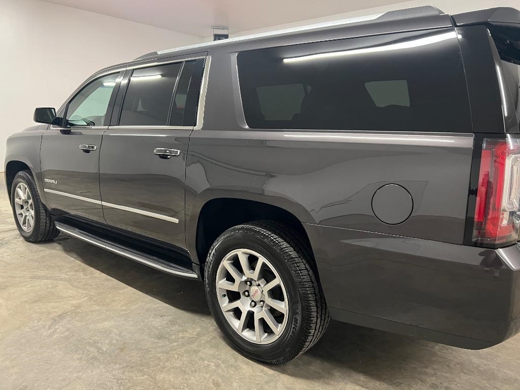 GMC Yukon XL Denali 4WD 2018