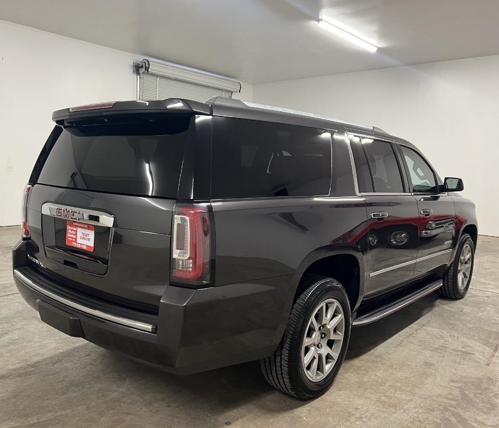 GMC Yukon XL Denali 4WD 2018