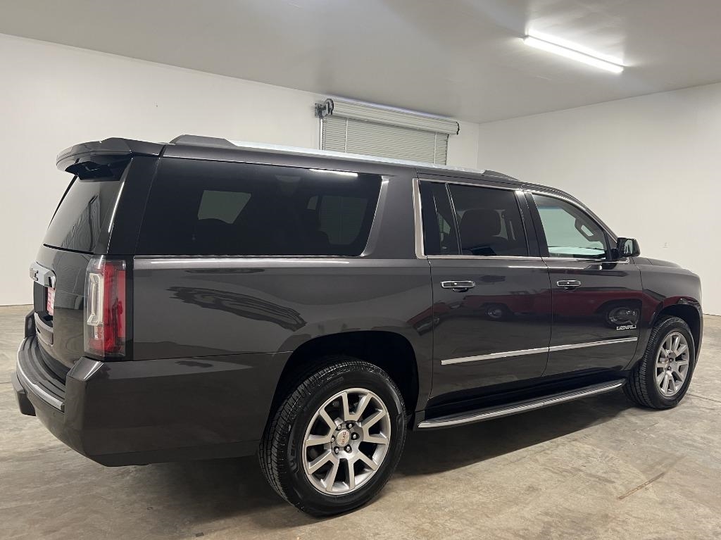 GMC Yukon XL Denali 4WD 2018