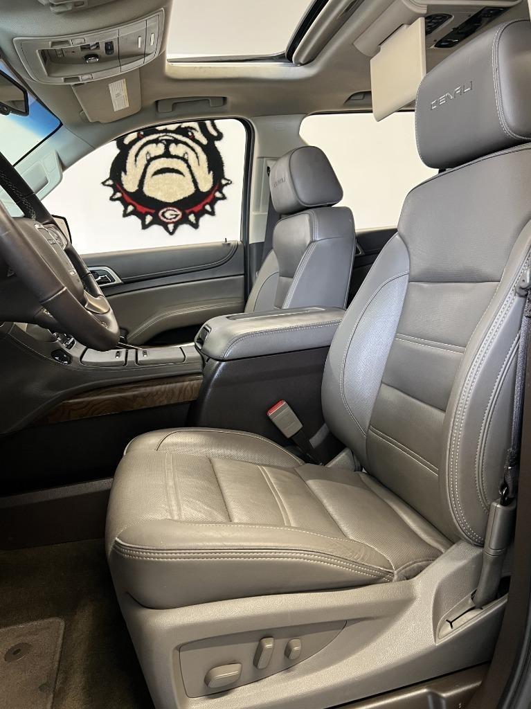 GMC Yukon XL Denali 4WD 2018