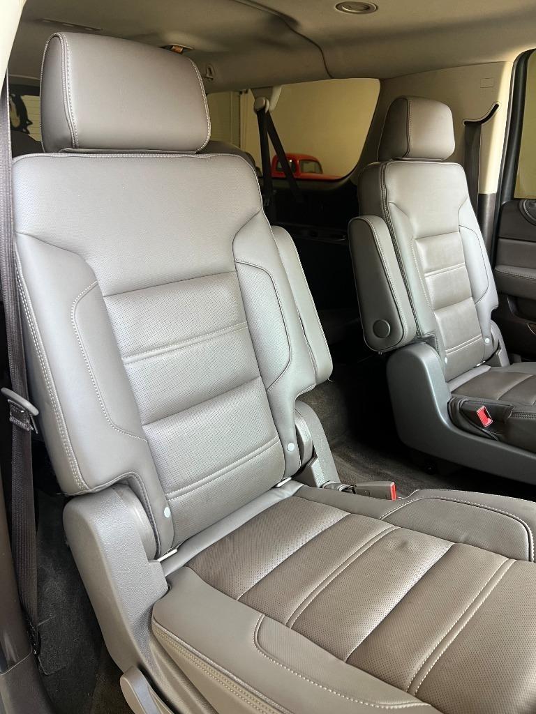 GMC Yukon XL Denali 4WD 2018