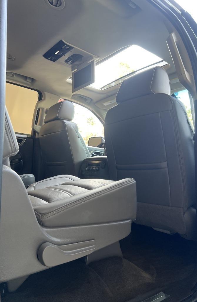 GMC Yukon XL Denali 4WD 2018