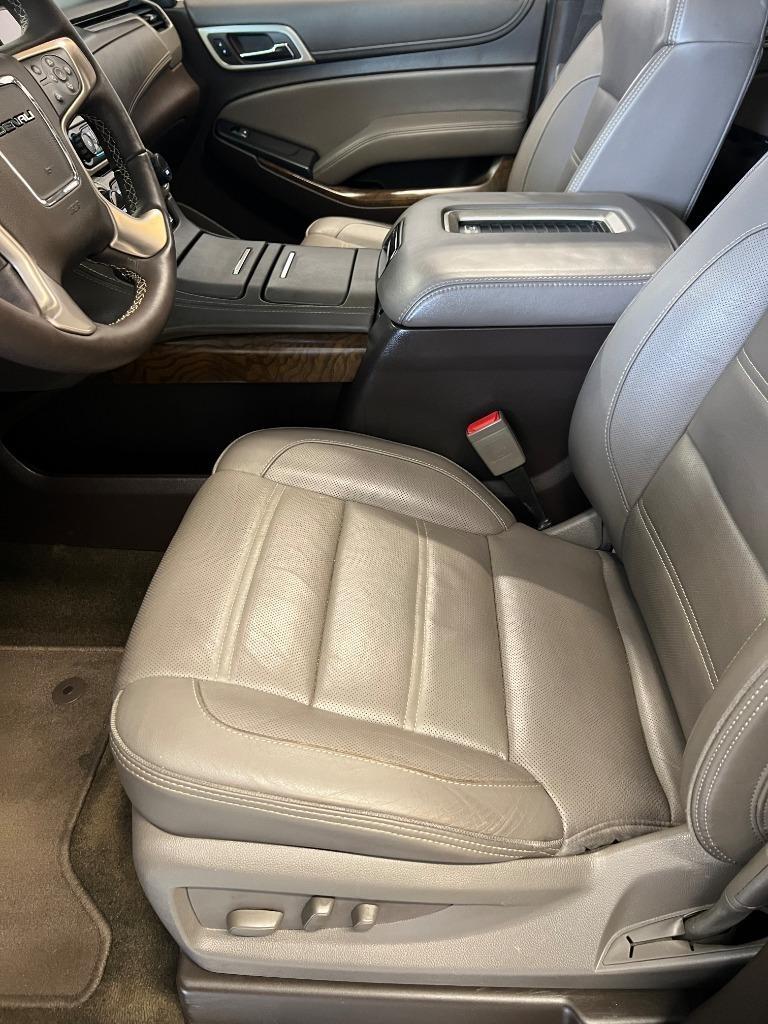 GMC Yukon XL Denali 4WD 2018