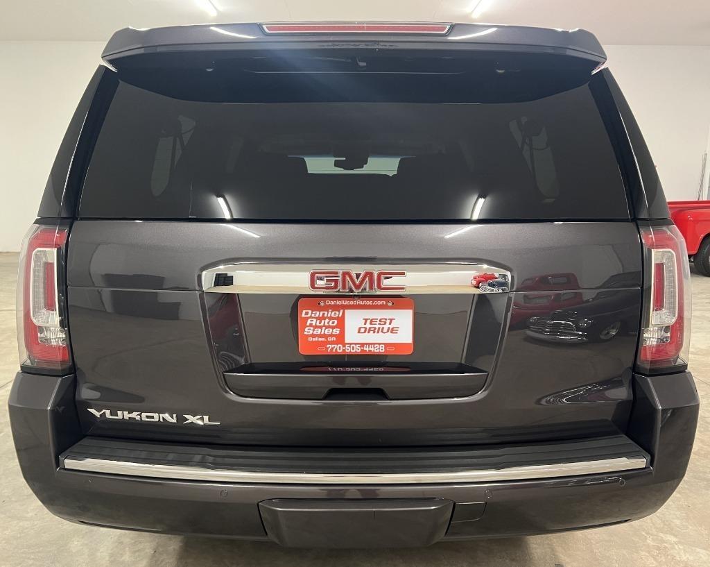GMC Yukon XL Denali 4WD 2018