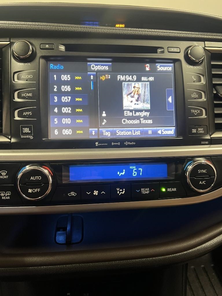 Toyota Highlander Limited FWD V6 2017