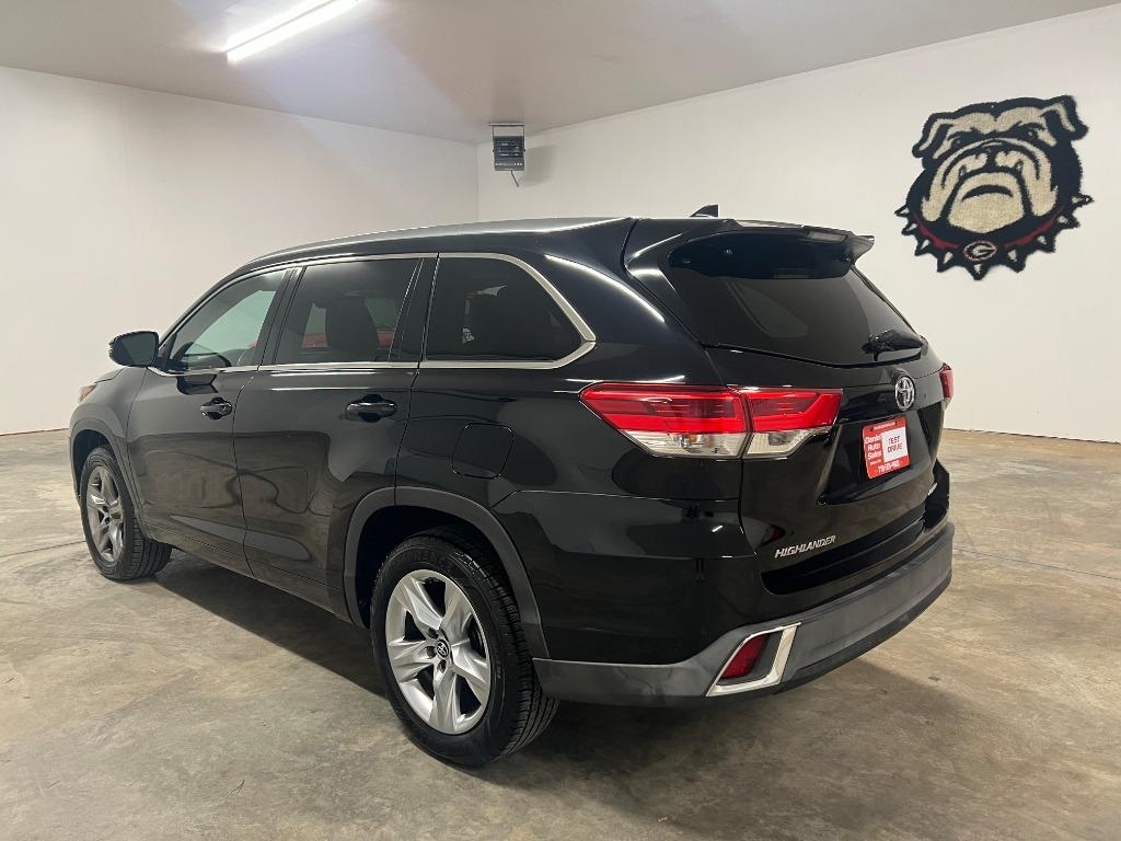 Toyota Highlander Limited FWD V6 2017