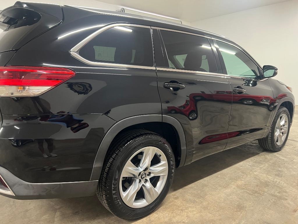 Toyota Highlander Limited FWD V6 2017