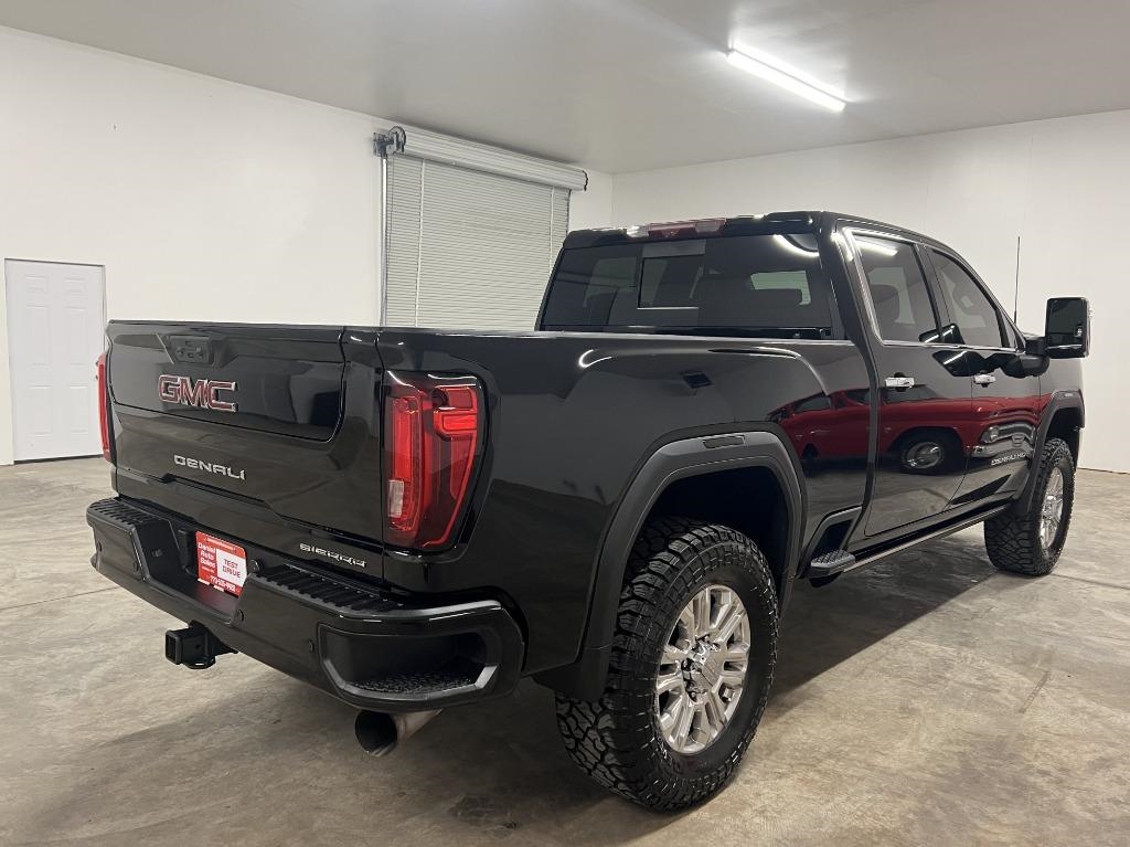 GMC Sierra 2500HD Denali Crew Cab 4WD SB 2023