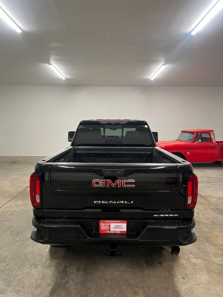 GMC Sierra 2500HD Denali Crew Cab 4WD SB 2023