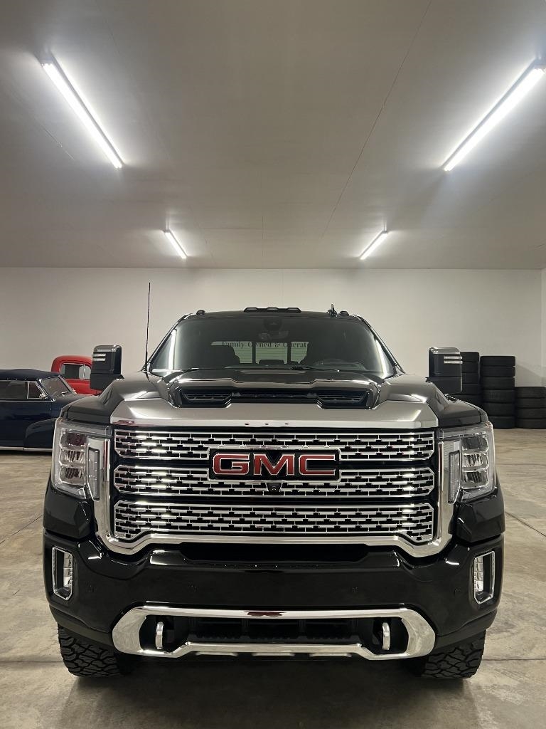 GMC Sierra 2500HD Denali Crew Cab 4WD SB 2023