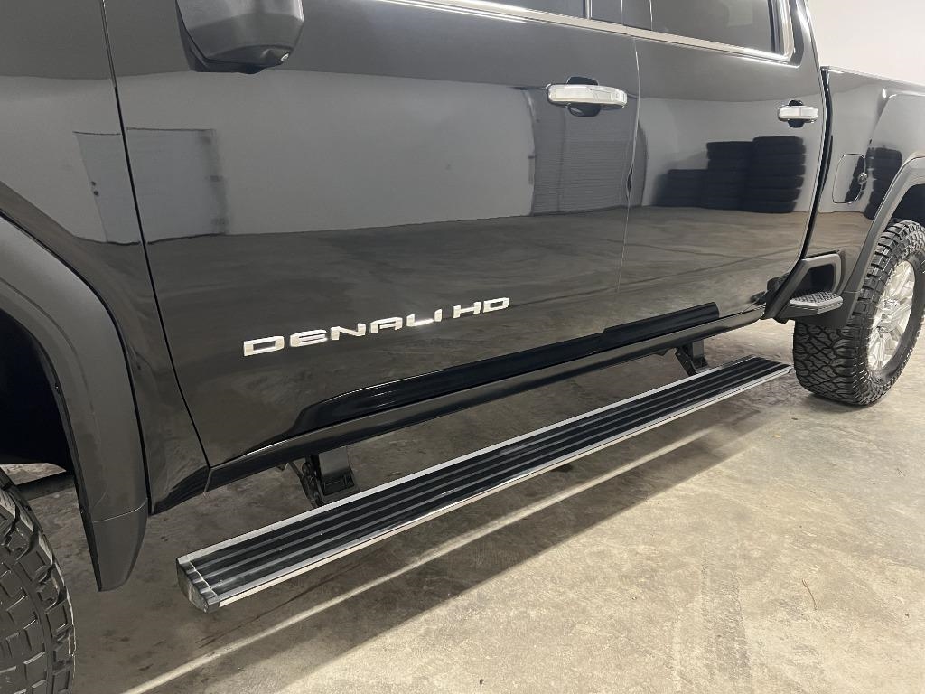 GMC Sierra 2500HD Denali Crew Cab 4WD SB 2023