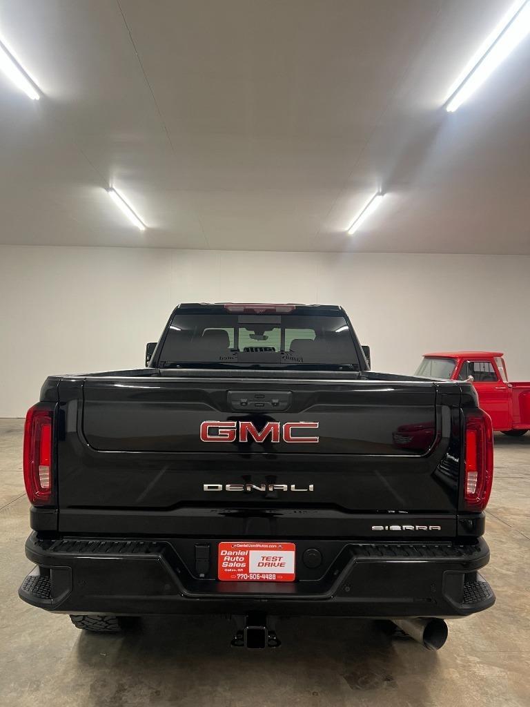 GMC Sierra 2500HD Denali Crew Cab 4WD SB 2023