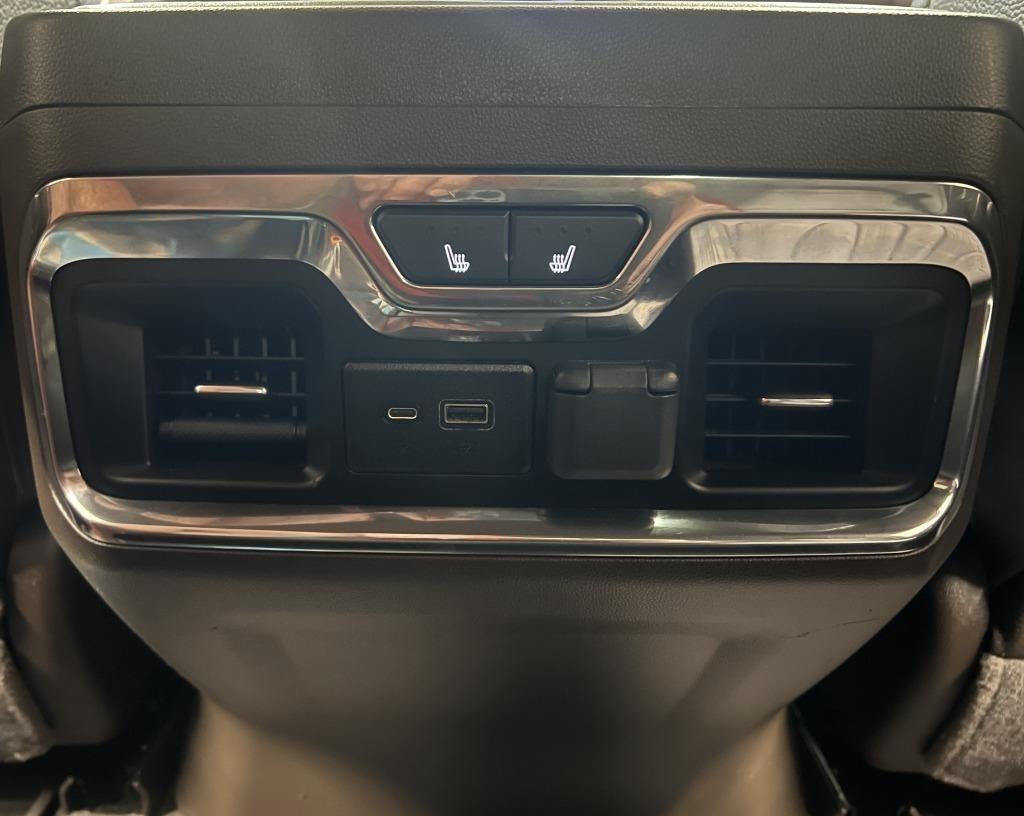 GMC Sierra 2500HD Denali Crew Cab 4WD SB 2023