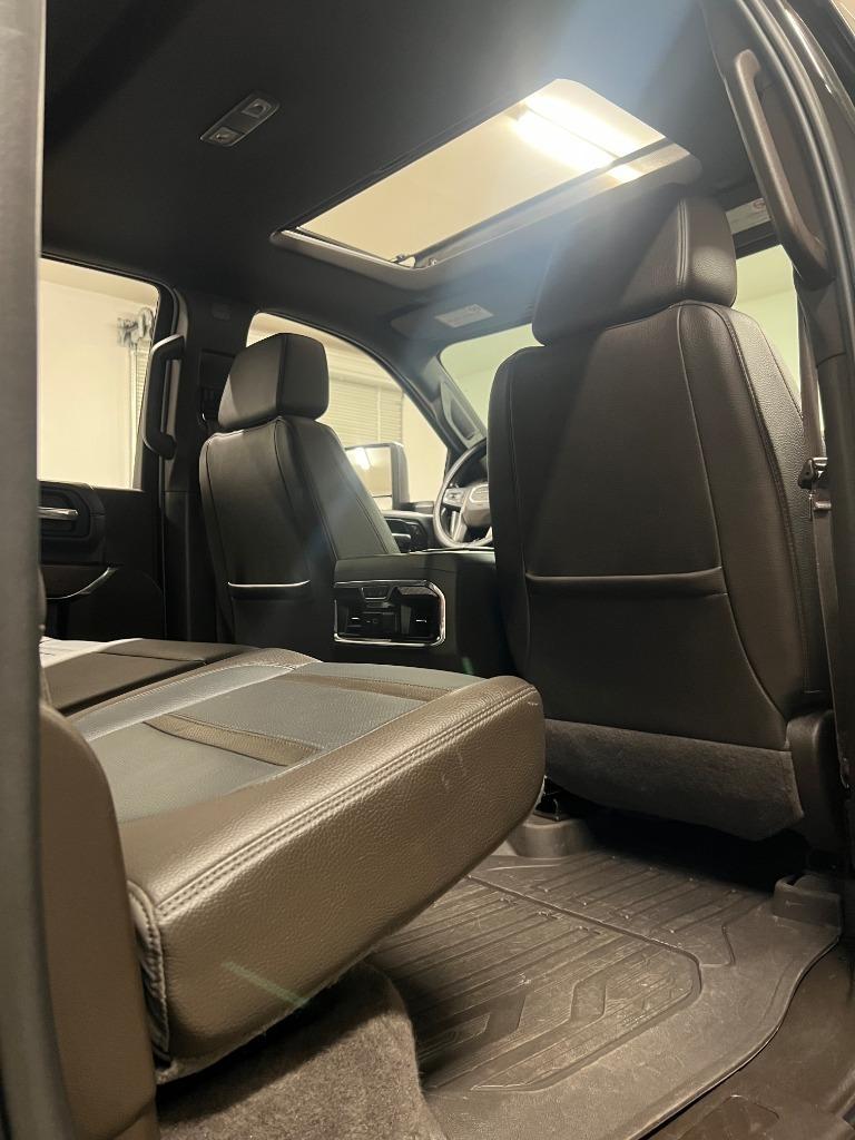 GMC Sierra 2500HD Denali Crew Cab 4WD SB 2023