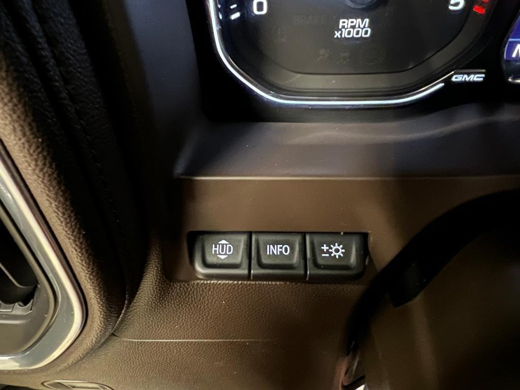 GMC Sierra 2500HD Denali Crew Cab 4WD SB 2023