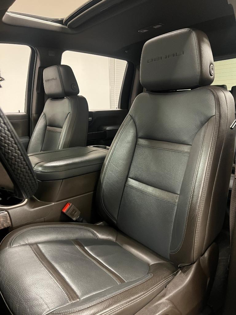 GMC Sierra 2500HD Denali Crew Cab 4WD SB 2023