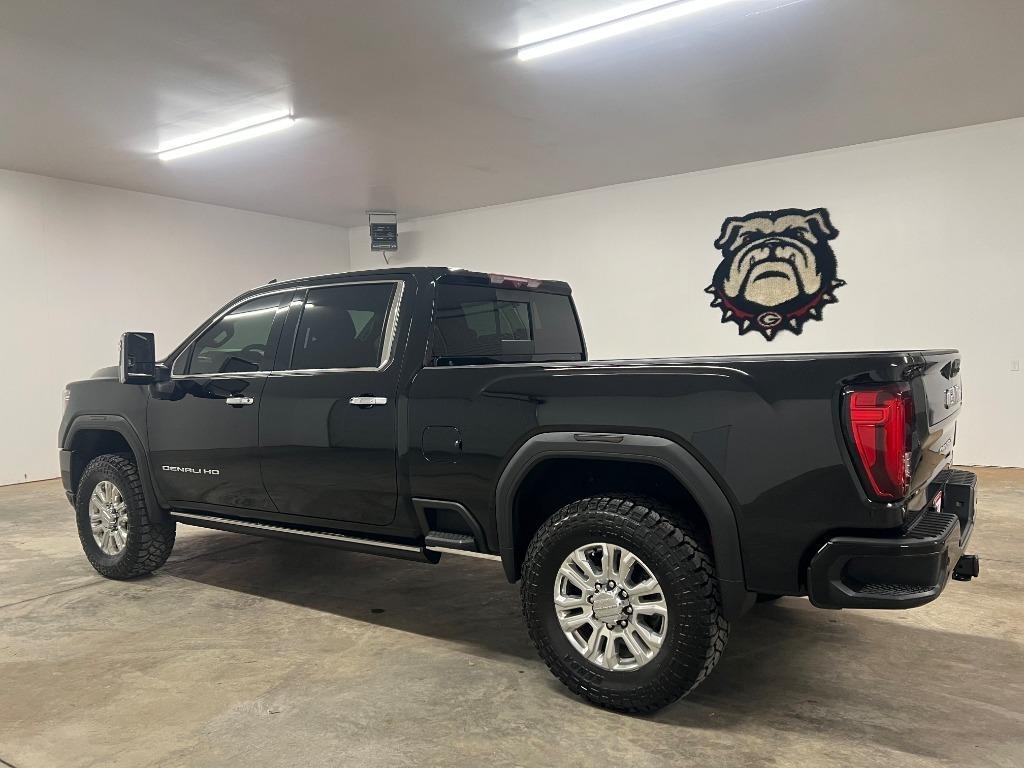 GMC Sierra 2500HD Denali Crew Cab 4WD SB 2023