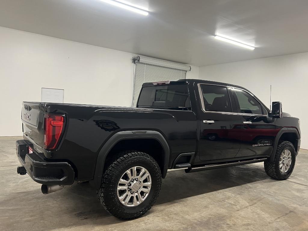 GMC Sierra 2500HD Denali Crew Cab 4WD SB 2023