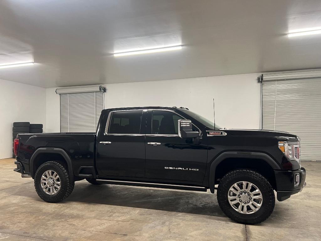 GMC Sierra 2500HD Denali Crew Cab 4WD SB 2023