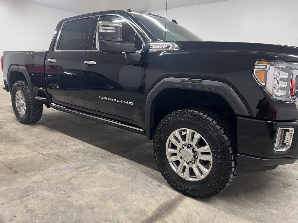 GMC Sierra 2500HD Denali Crew Cab 4WD SB 2023