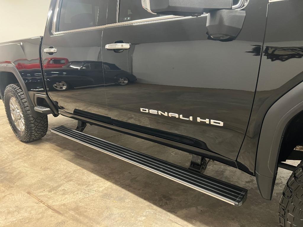 GMC Sierra 2500HD Denali Crew Cab 4WD SB 2023
