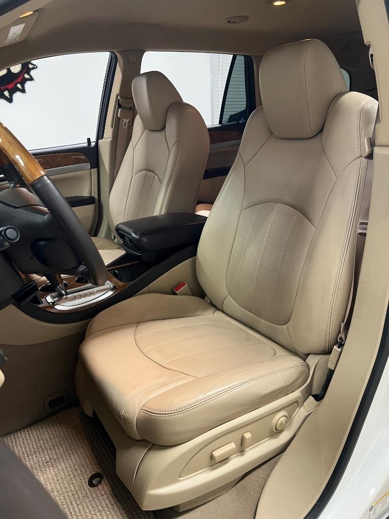 Buick Enclave Leather FWD 2012