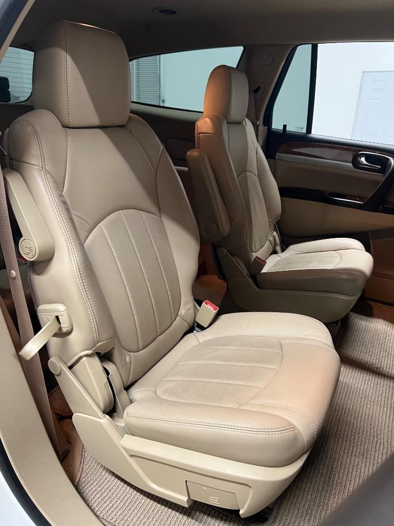 Buick Enclave Leather FWD 2012