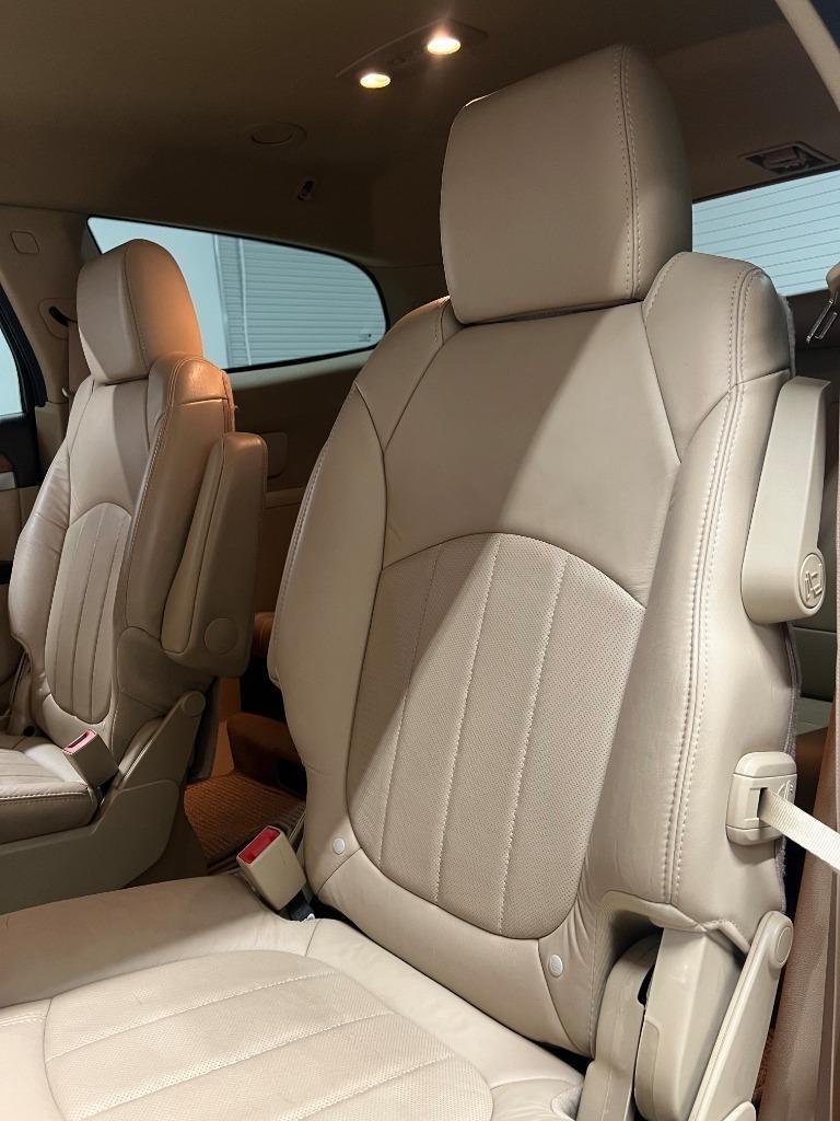 Buick Enclave Leather FWD 2012