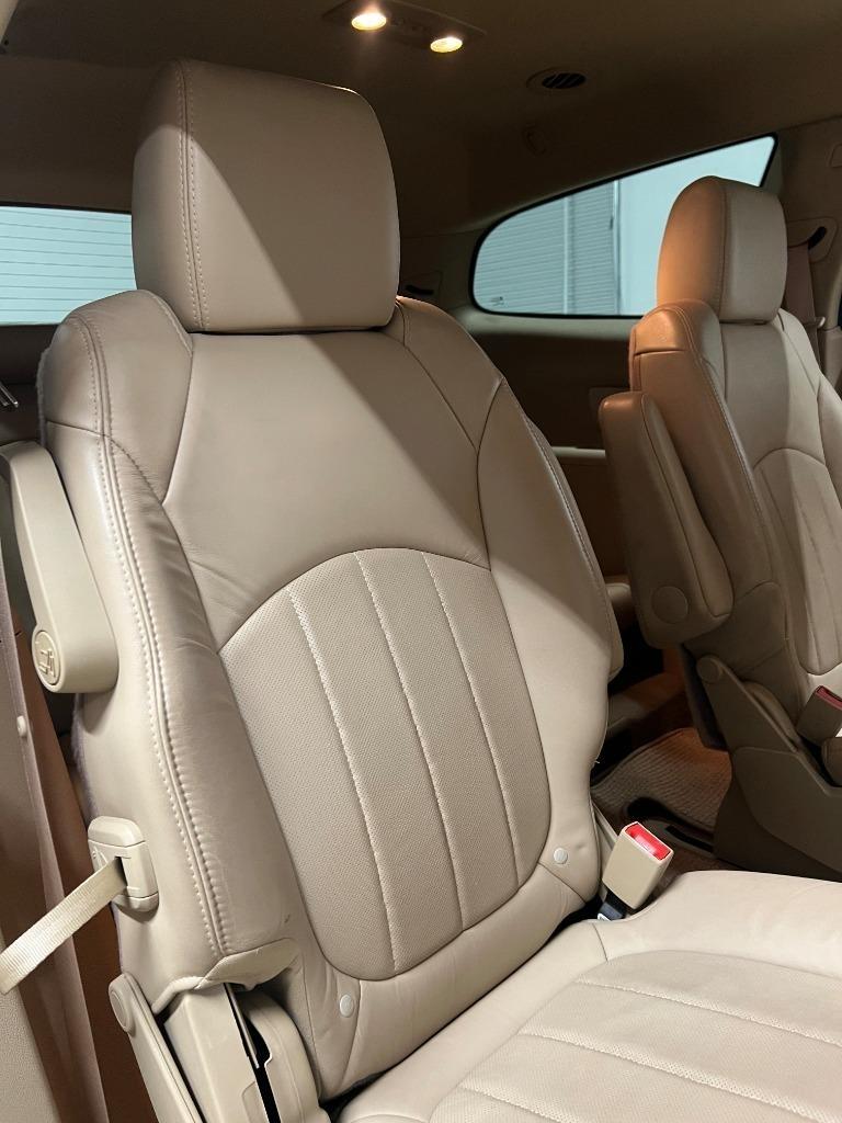 Buick Enclave Leather FWD 2012