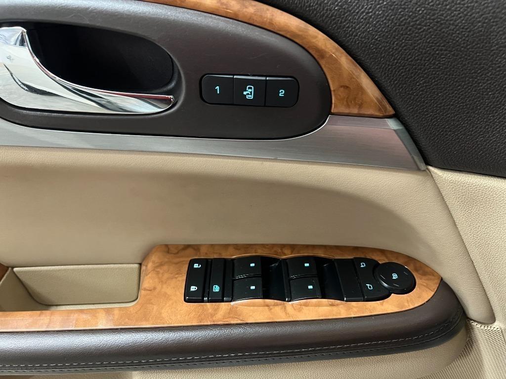 Buick Enclave Leather FWD 2012