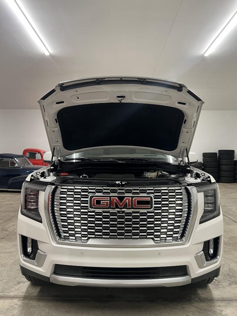 GMC Yukon XL Denali 2WD 2021