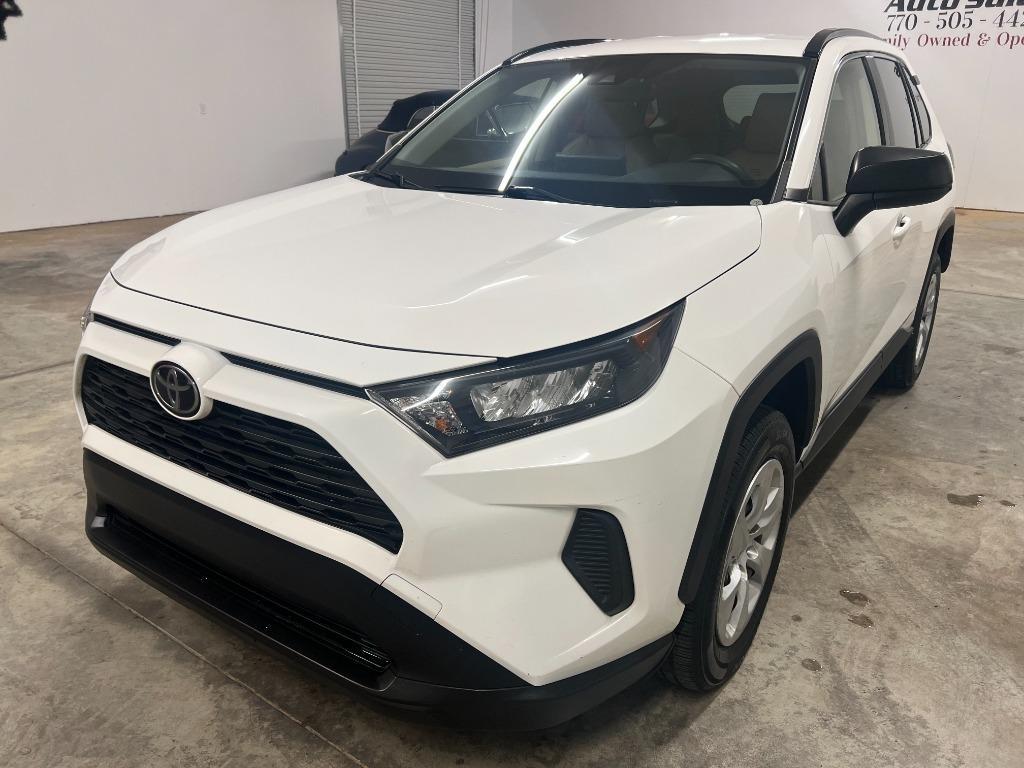 Toyota RAV4 LE 2020