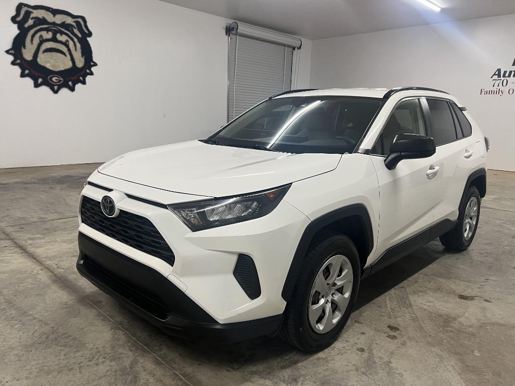 Toyota RAV4 LE 2020