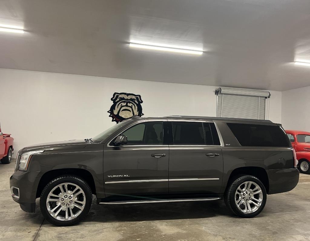 GMC Yukon XL SLT 2WD 2019
