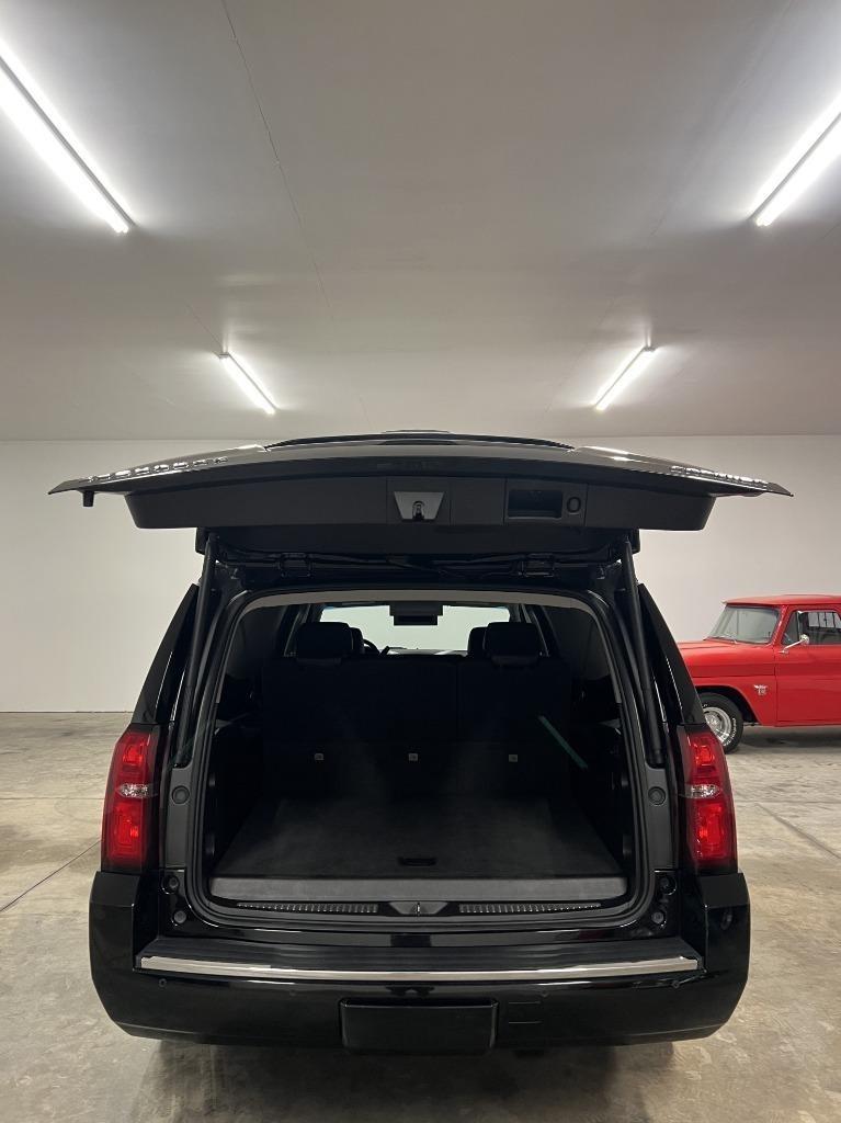 Chevrolet Suburban Premier 4WD 2019