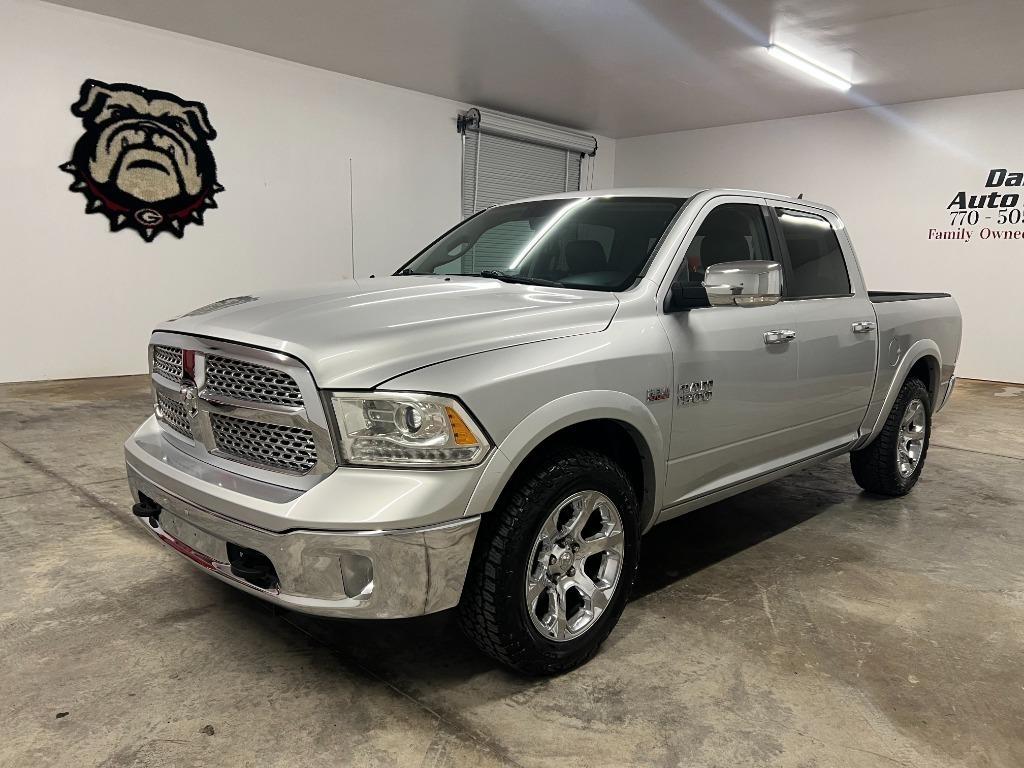 RAM 1500 Laramie Crew Cab SWB 4WD 2013