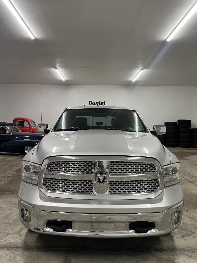 RAM 1500 Laramie Crew Cab SWB 4WD 2013