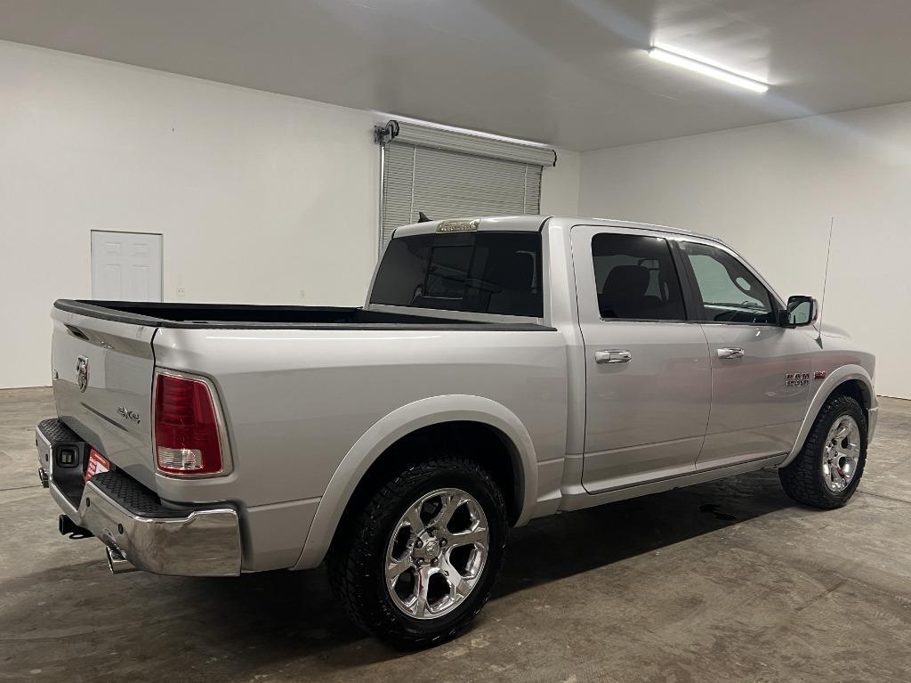 RAM 1500 Laramie Crew Cab SWB 4WD 2013