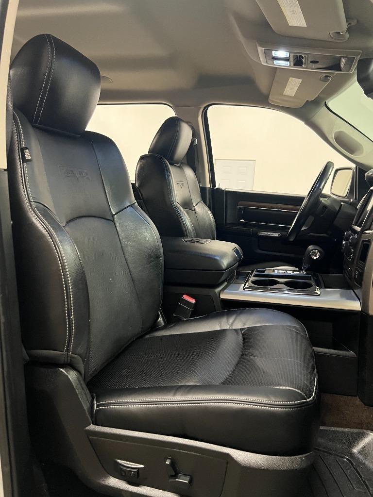 RAM 1500 Laramie Crew Cab SWB 4WD 2013