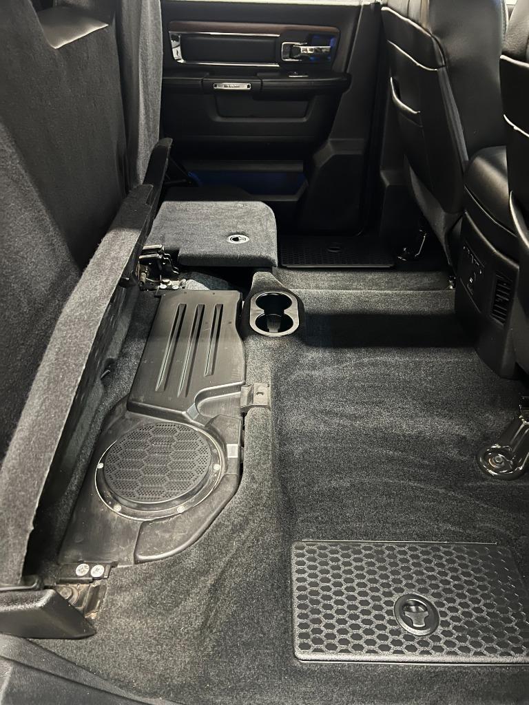 RAM 1500 Laramie Crew Cab SWB 4WD 2013