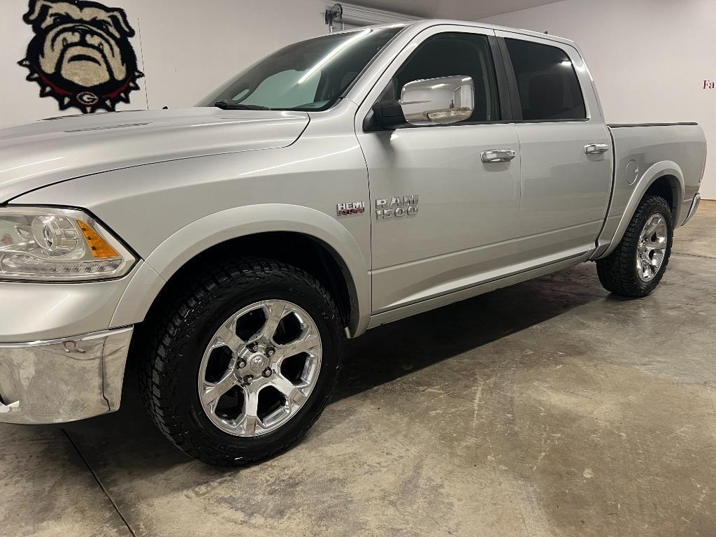 RAM 1500 Laramie Crew Cab SWB 4WD 2013