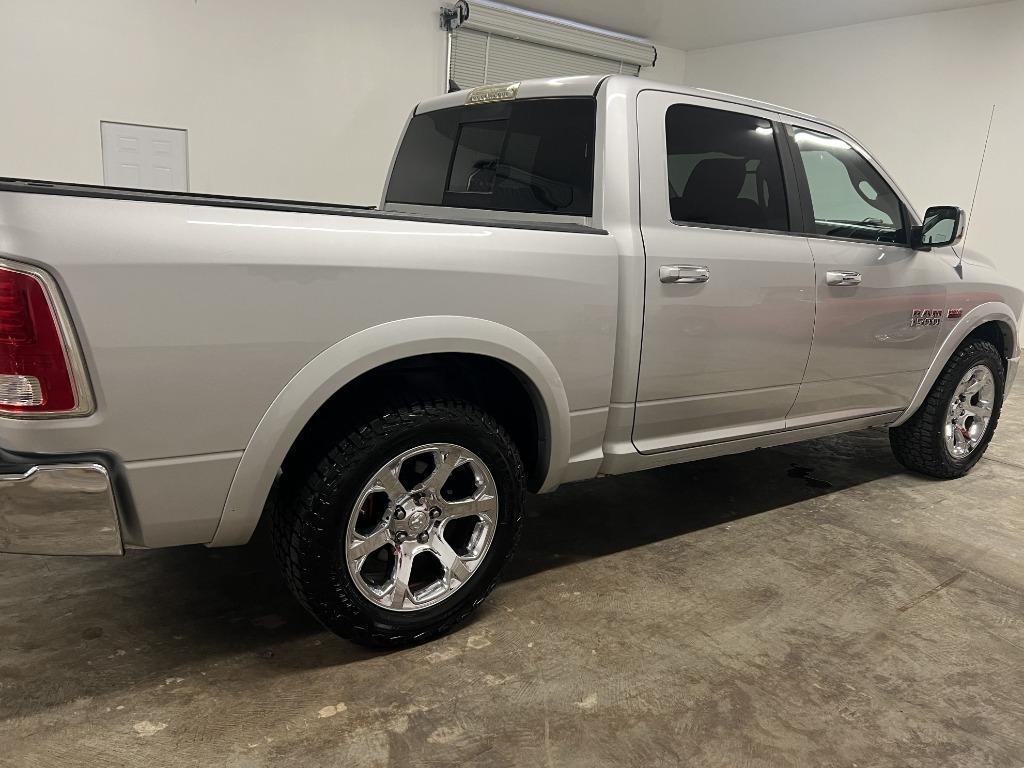 RAM 1500 Laramie Crew Cab SWB 4WD 2013