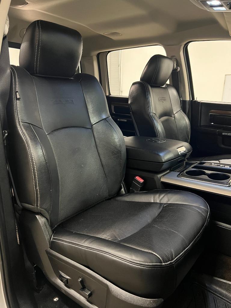 RAM 1500 Laramie Crew Cab SWB 4WD 2013