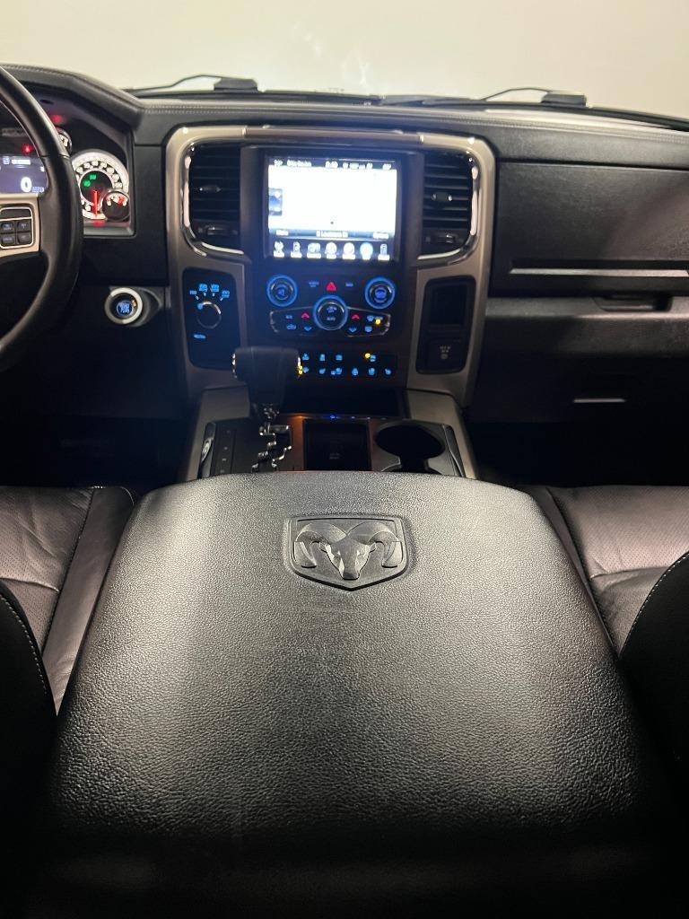 RAM 1500 Laramie Crew Cab SWB 4WD 2013