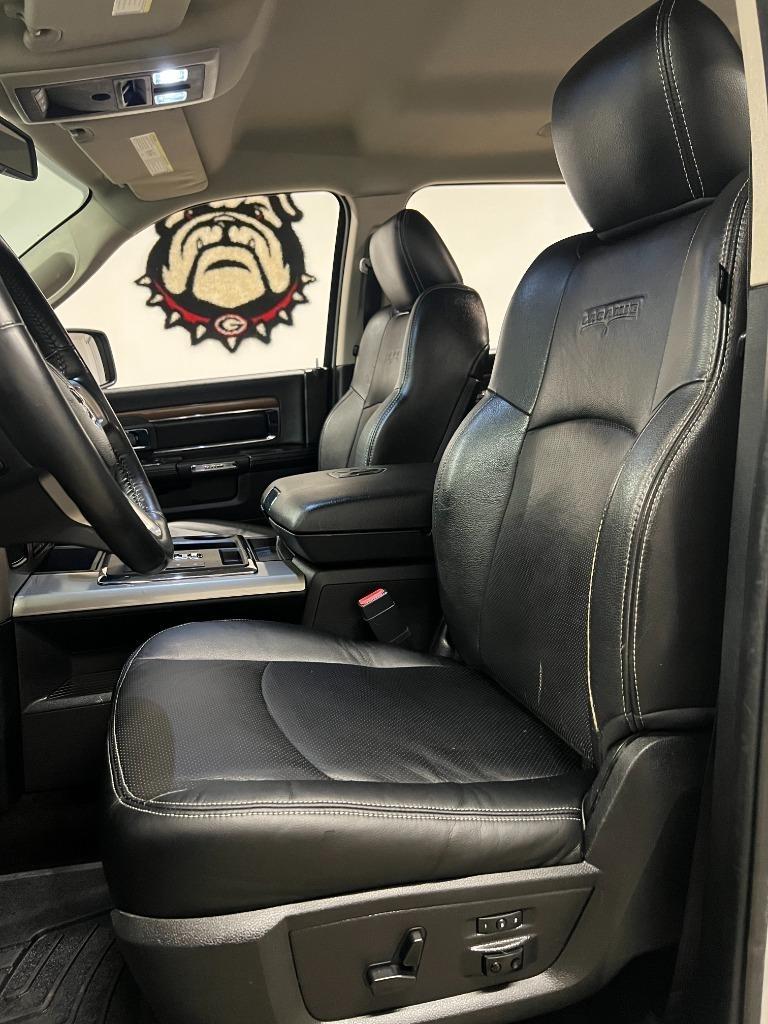 RAM 1500 Laramie Crew Cab SWB 4WD 2013