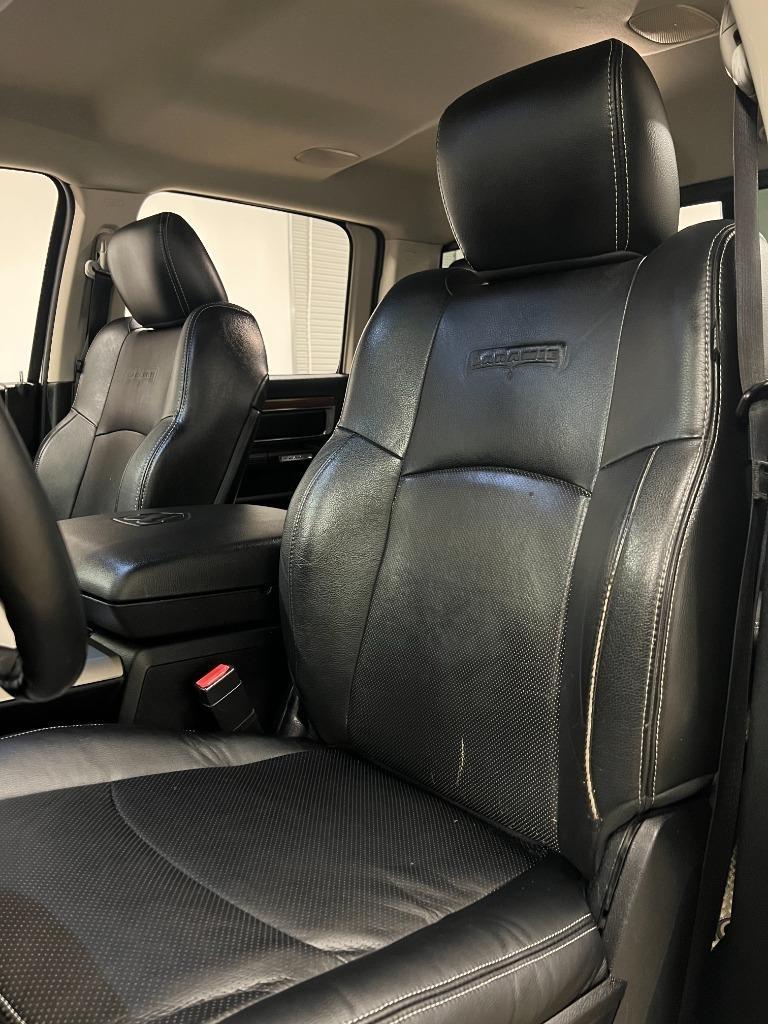 RAM 1500 Laramie Crew Cab SWB 4WD 2013