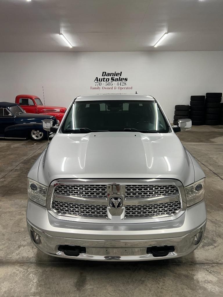 RAM 1500 Laramie Crew Cab SWB 4WD 2013